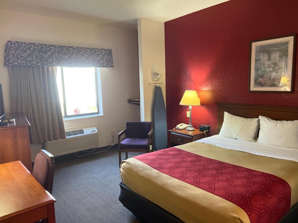 Express Inn & Suites Decatur Buitenkant foto