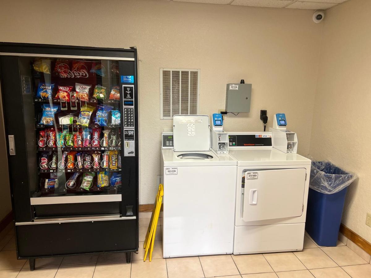 Express Inn & Suites Decatur Buitenkant foto