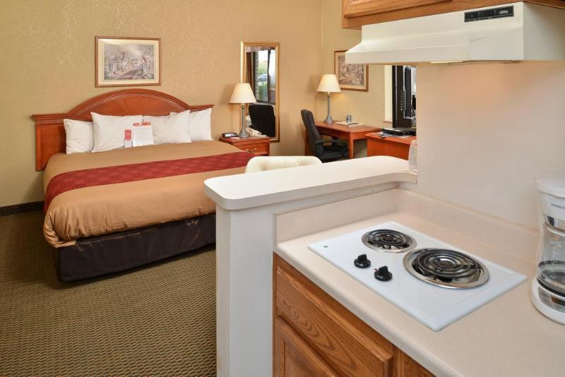 Express Inn & Suites Decatur Buitenkant foto